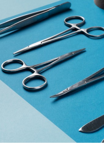 Хирургические инструменты: базовый набор и правила выбора