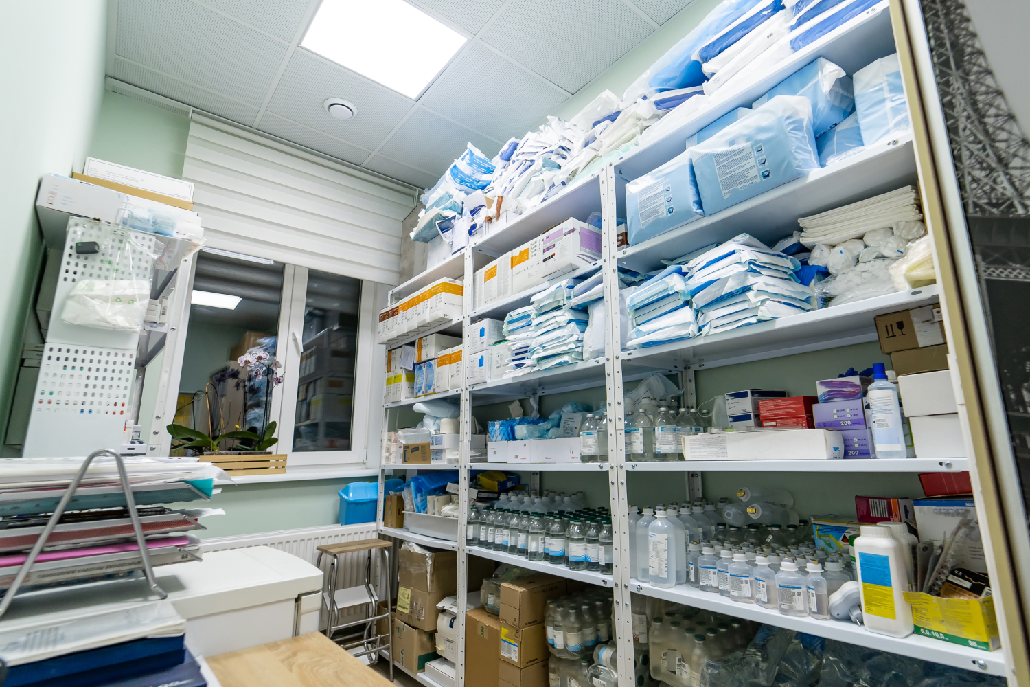 Условия хранения медицинских изделий: сроки и ключевые правила